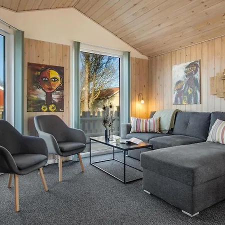 Beautiful In With Kitchen Holiday home *